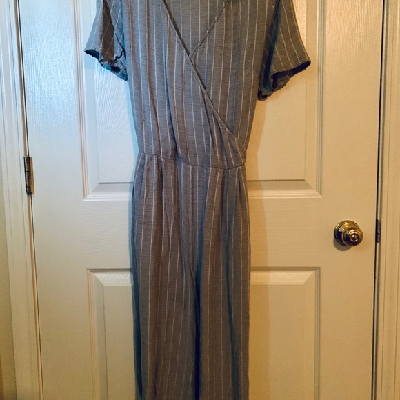 Check mid-length belted jumper - Picture 2 of 4